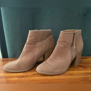 Women's Tan Ankle Boots